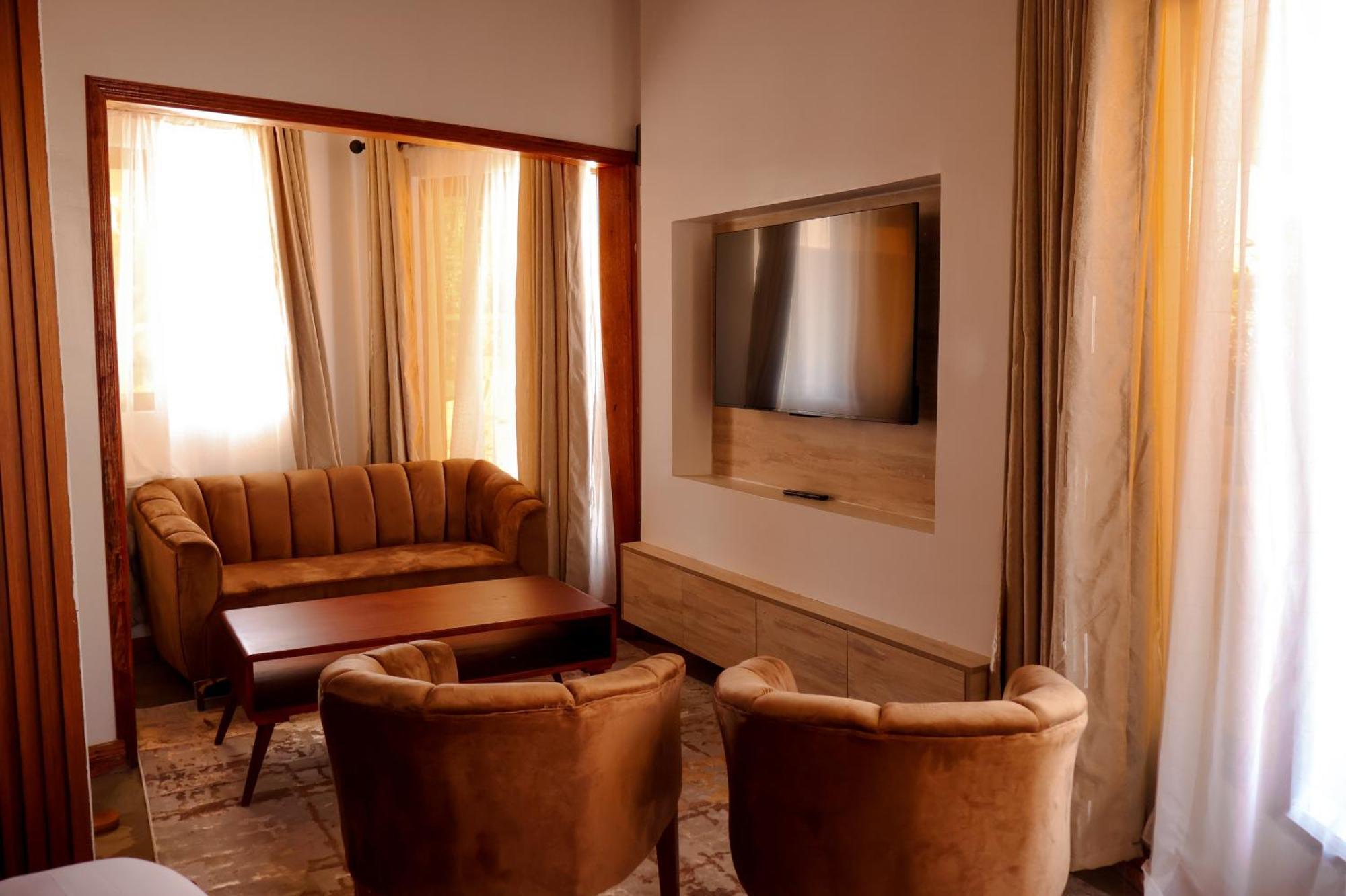 Winter Villa Resort & Spa Limited Embu Ngoại thất bức ảnh